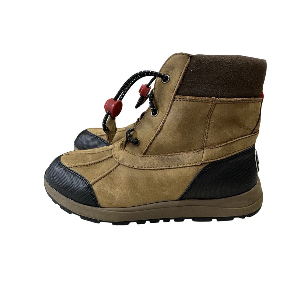 UGG Big Kids Turlock Waterproof Snow Boots Size 4 (Fits Women's 6)